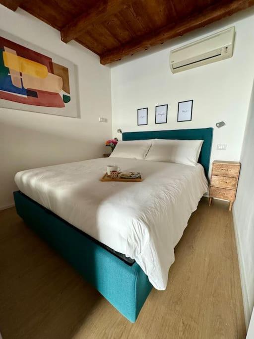 Splendido Bilocale In Via Madonnina, Zona Brera Apartment Milan Exterior photo